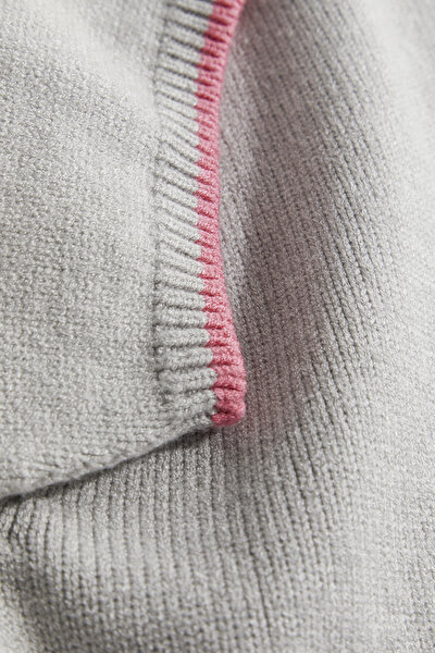 KNITWEAR 10