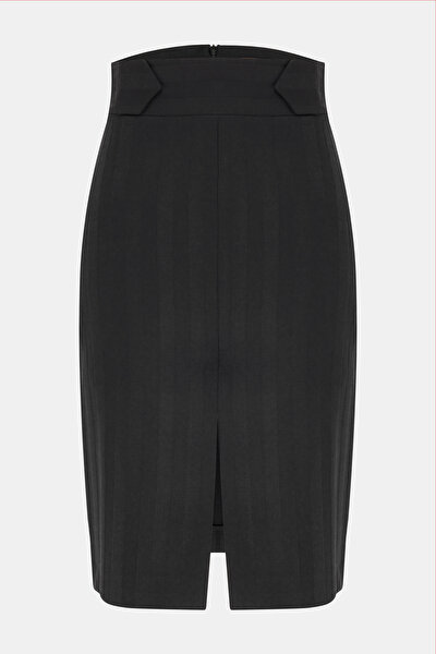 BLACK WOOL ABOVE THE KNEE SKIRT 9