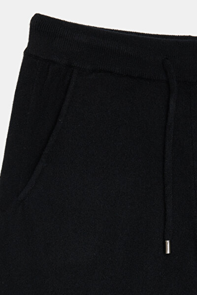 SİYAH SPOR PANTOLON 4