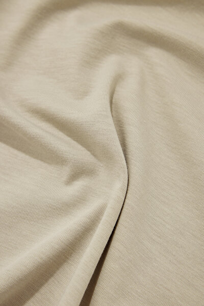 BEIGE BASIC / ROUND NECKLINE SHORT SLEEVE TSHIRT 4