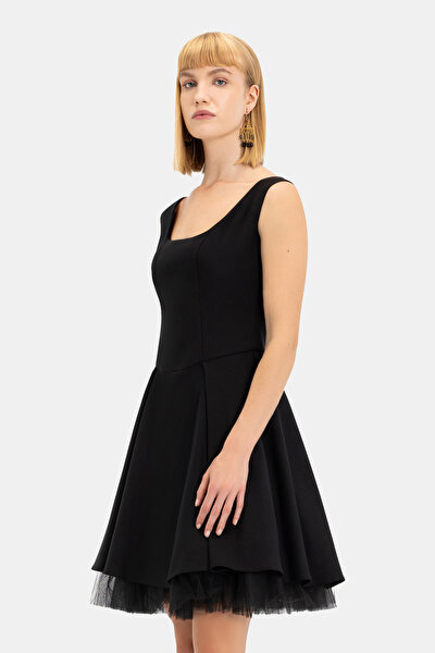 BLACK SLEEVELESS DRESS 4