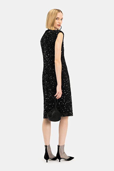BLACK SLEEVELESS DRESS 3