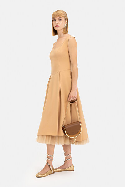 NATURAL SLEEVELESS DRESS 3