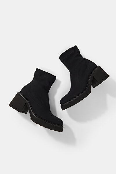 BLACK BOOT 4