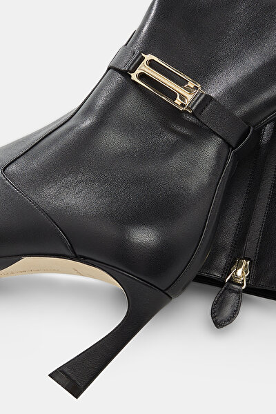 BOOTS 5