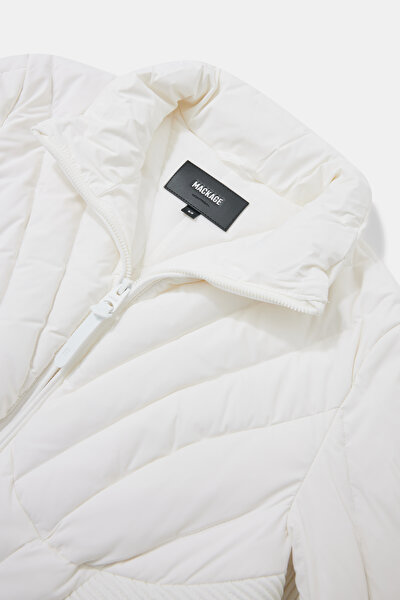 WHITE COAT 3