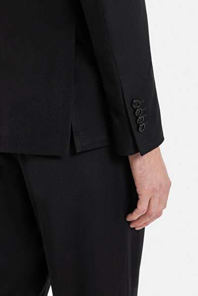 SUIT 14