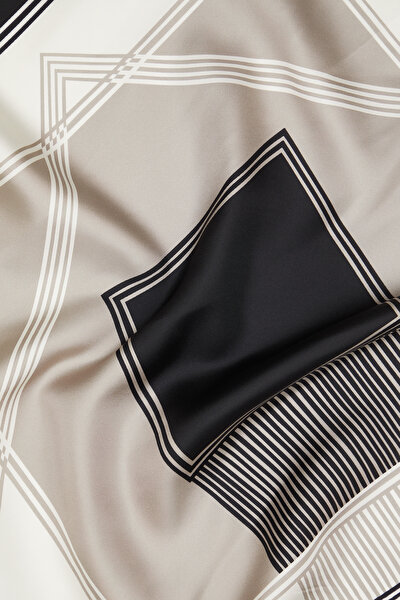 BLACK GEOMETRIC DESIGN TWILL SCARF 3