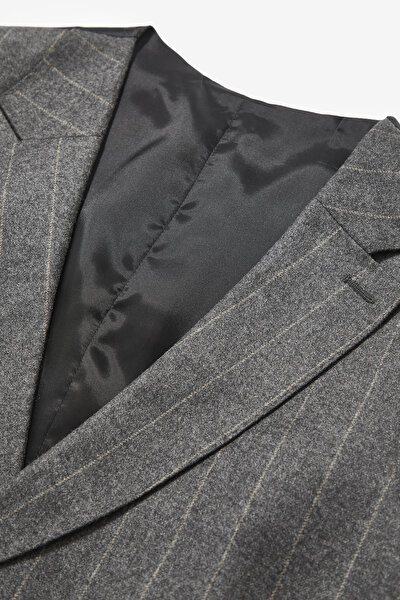 SUIT 13