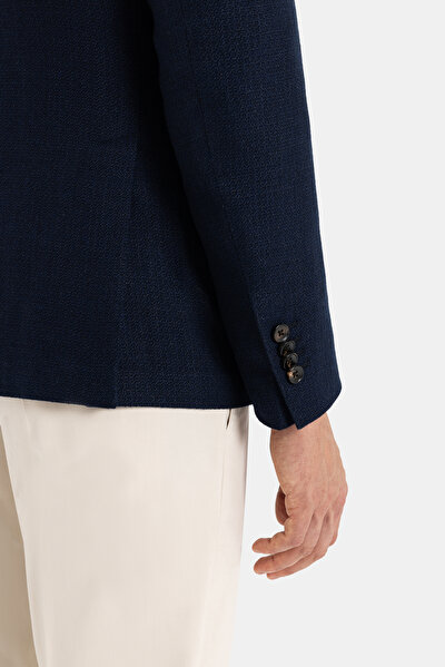 JACKET 4