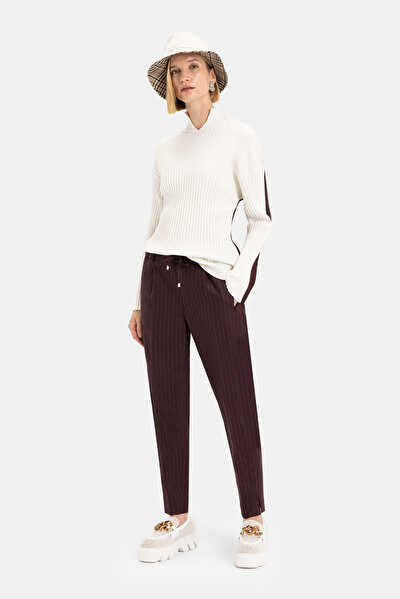 MAROON UPRIGHT COLLAR KNITWEAR 3