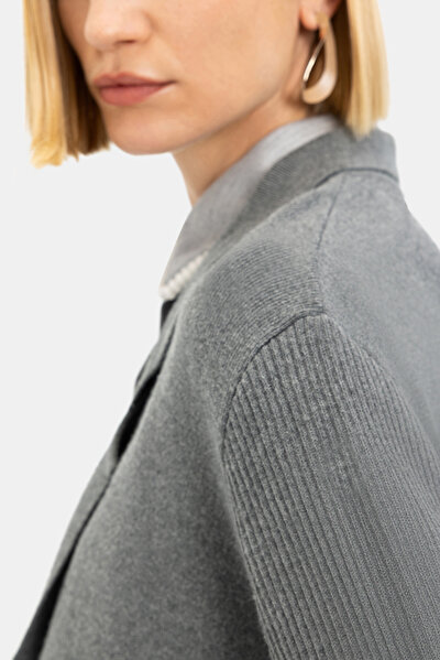 GREY KNITWEAR 5