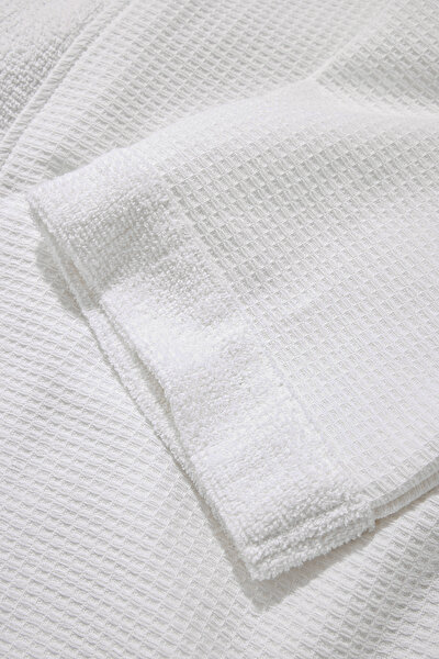 BATHROBE 3