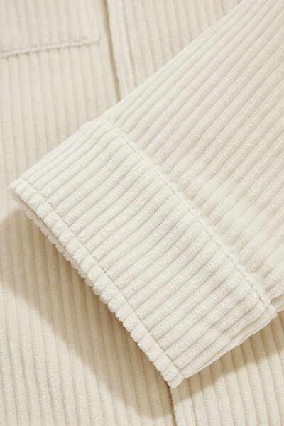 CREAM COAT 8
