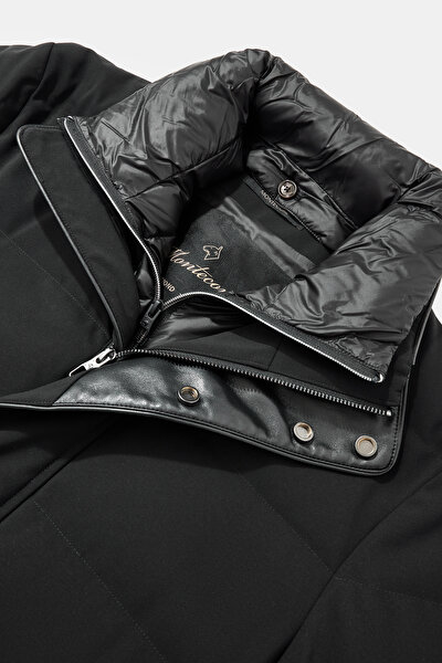 BLACK COAT 8
