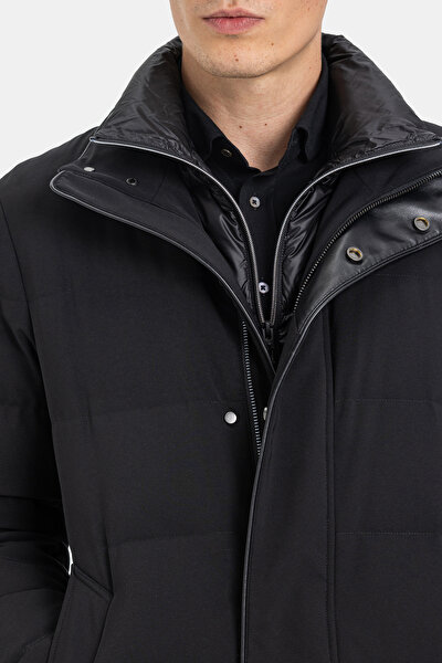 BLACK COAT 3