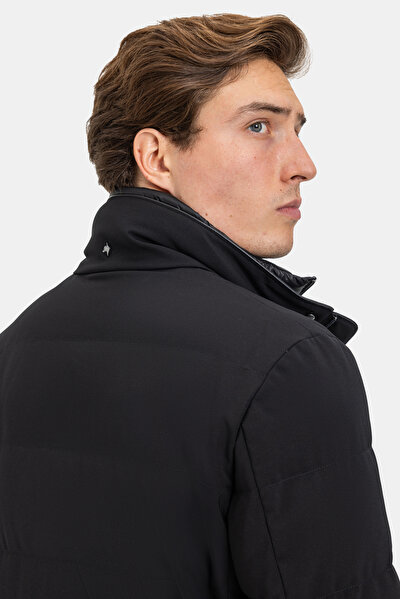 BLACK COAT 4