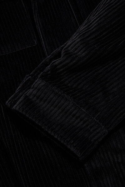 BLACK COAT 4