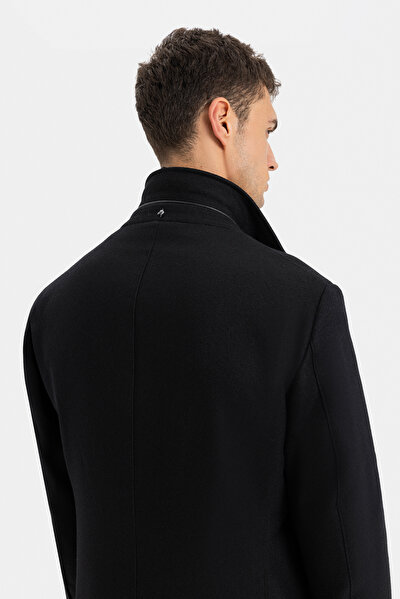 OVERCOAT 3