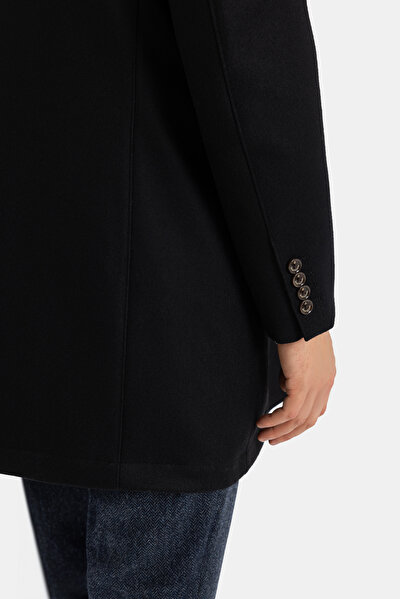 OVERCOAT 5