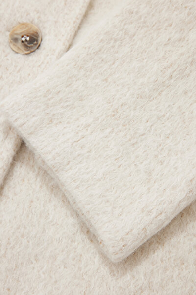 BEIGE REEFER JACKET 9