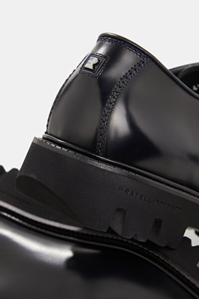 SHOES 4