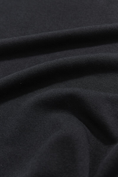 BLACK BASIC / ROUND NECKLINE SHORT SLEEVE TSHIRT 4