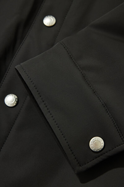 BLACK COAT 4