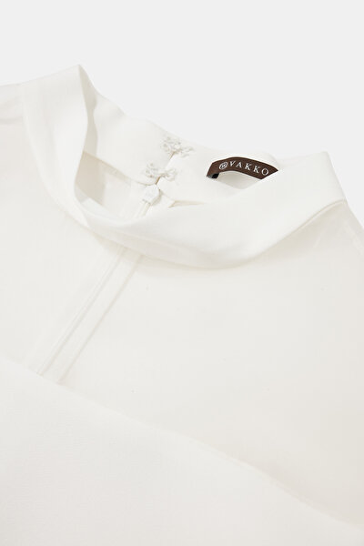 ECRU SHORT SLEEVE ABOVE THE KNEE DRESS 3