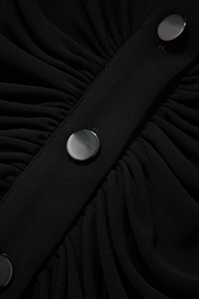BLACK LONG SLEEVE BELOW THE KNEE DRESS 4