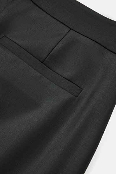 BLACK STRIPED PATTERNED WIDE LEG TROUSERS 4