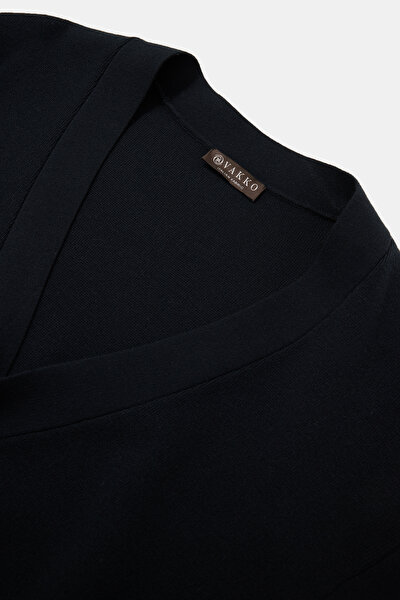 BLACK TRICOT 3