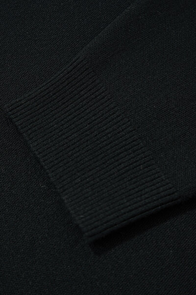 BLACK 1/2 TURTLENECK TRICOT 4