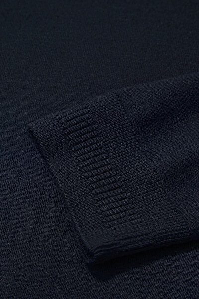 BLACK BASIC / ROUND NECKLINE TRICOT 4