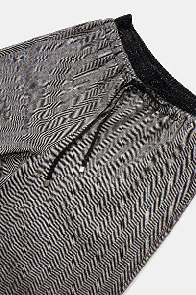 BLACK STRAIGHT CUT TROUSERS 3