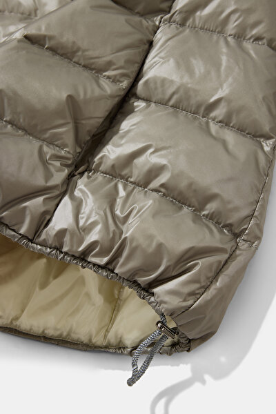 CREAM COAT 5