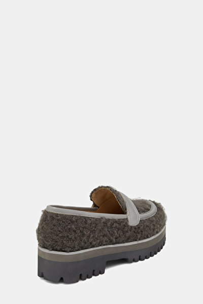 GREY SHOES 3