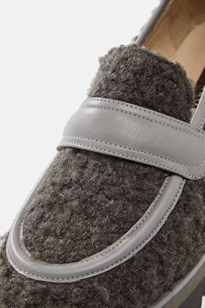 GREY SHOES 5