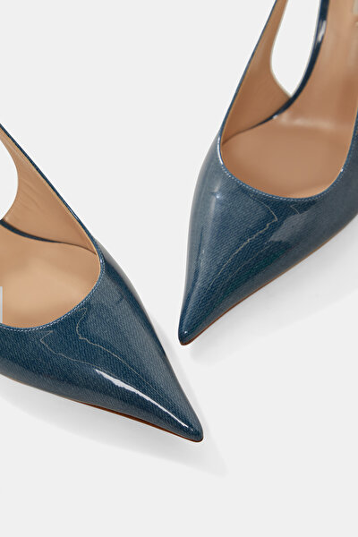 BLUE PATENT LEATHER SHOE 8