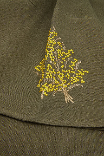 TABLECLOTH 4
