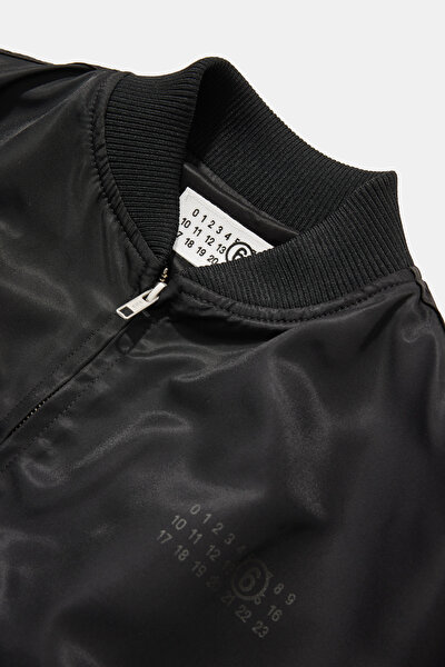 BLACK COAT 3