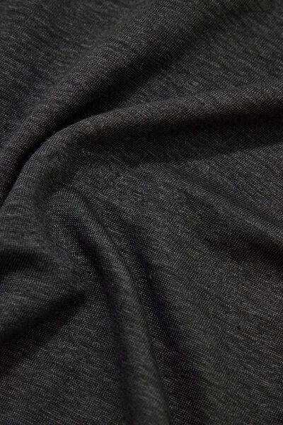 SİYAH O YAKA KISA KOLLU T-SHIRT 4
