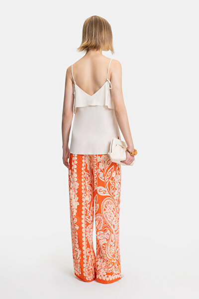 CREAM V NECK SLEEVELESS SUSPENDER BLOUSE 5