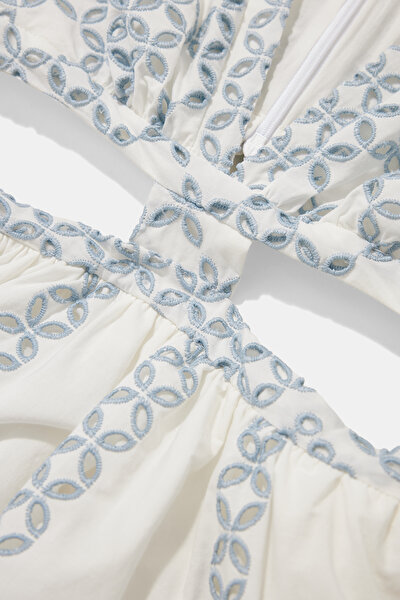 LIGHT BLUE DRESS 4