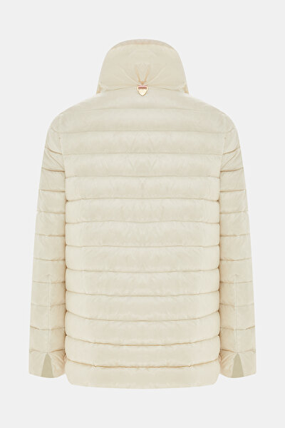 BEIGE COAT 9