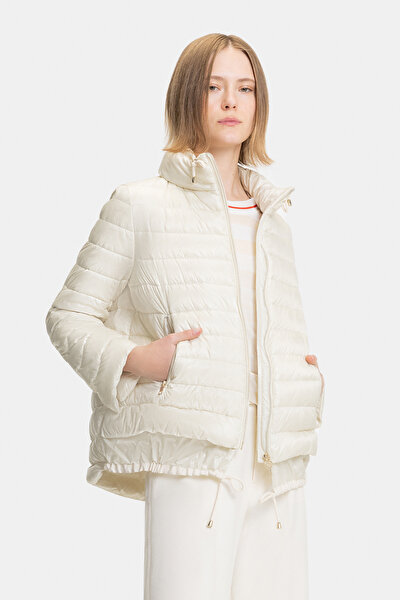 BEIGE COAT 4