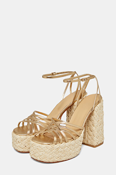 DORE SHOE 3