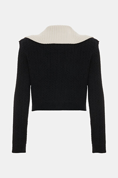 BLACK KNITWEAR 4