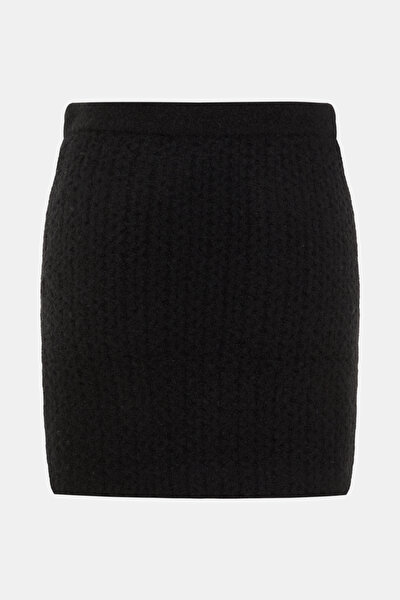 BLACK SKIRT 4