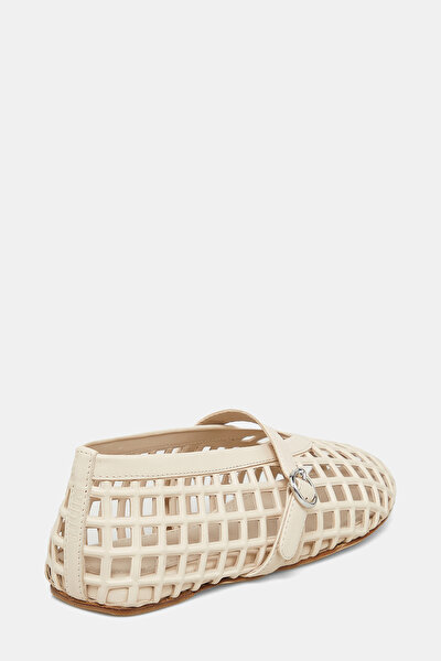 BEIGE FLAT SHOESS 3